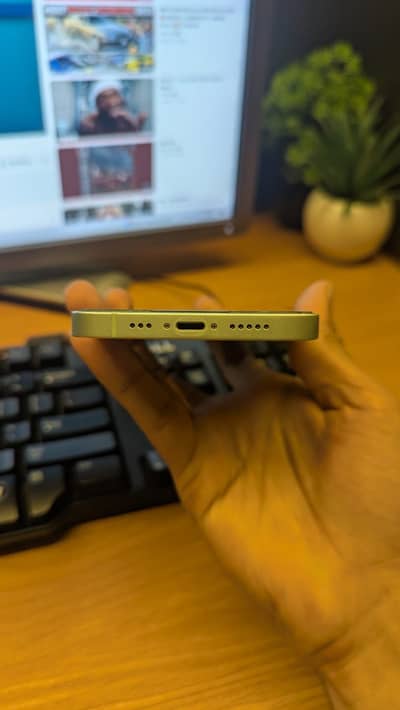 Apple iPhone 12