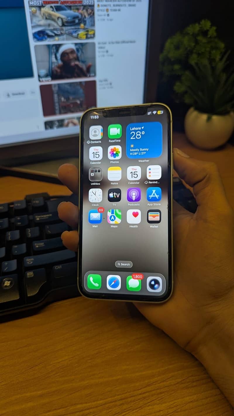 Apple iPhone 12 1