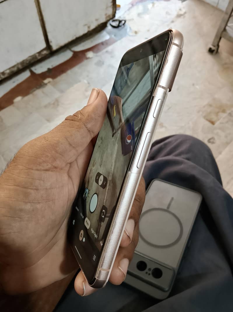 Google Pixel 8 1