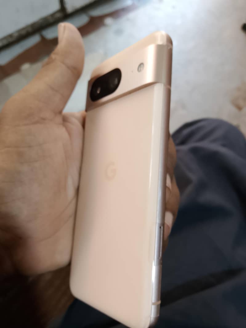 Google Pixel 8 5