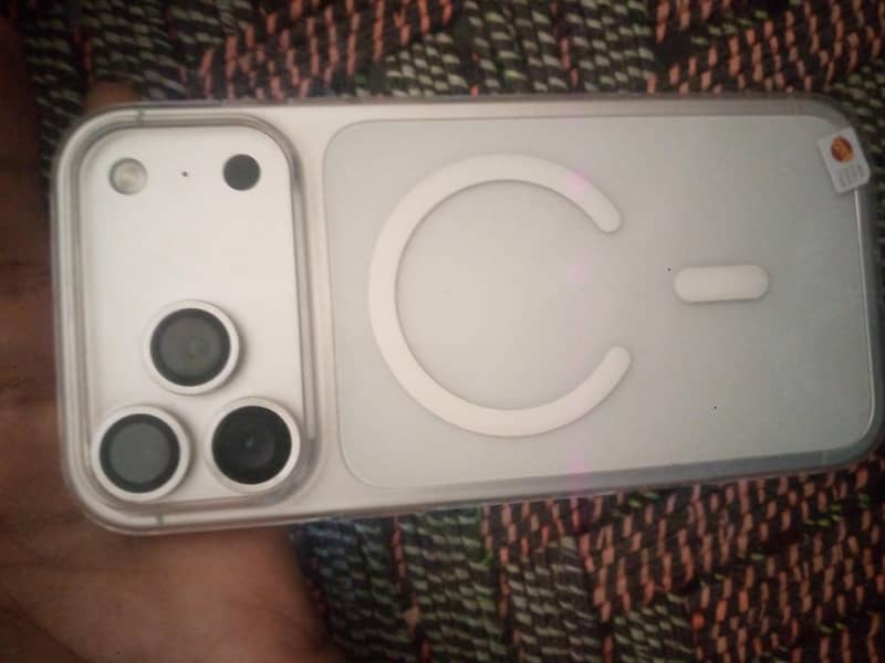 Apple iPhone 17 Pro Max 1