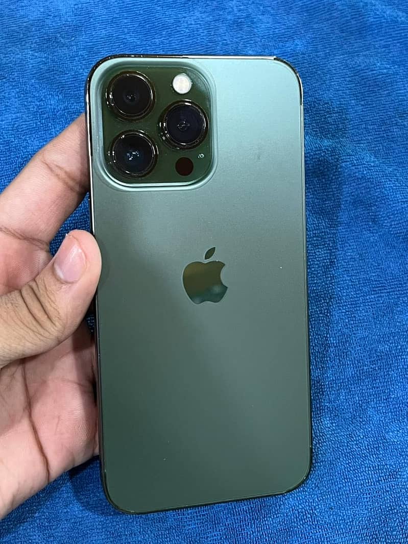 Apple iPhone 13 Pro 1