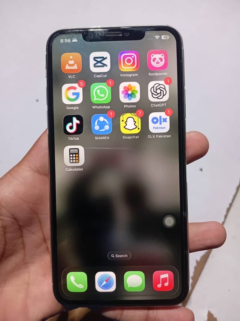 Apple iPhone 11 Pro Max 2