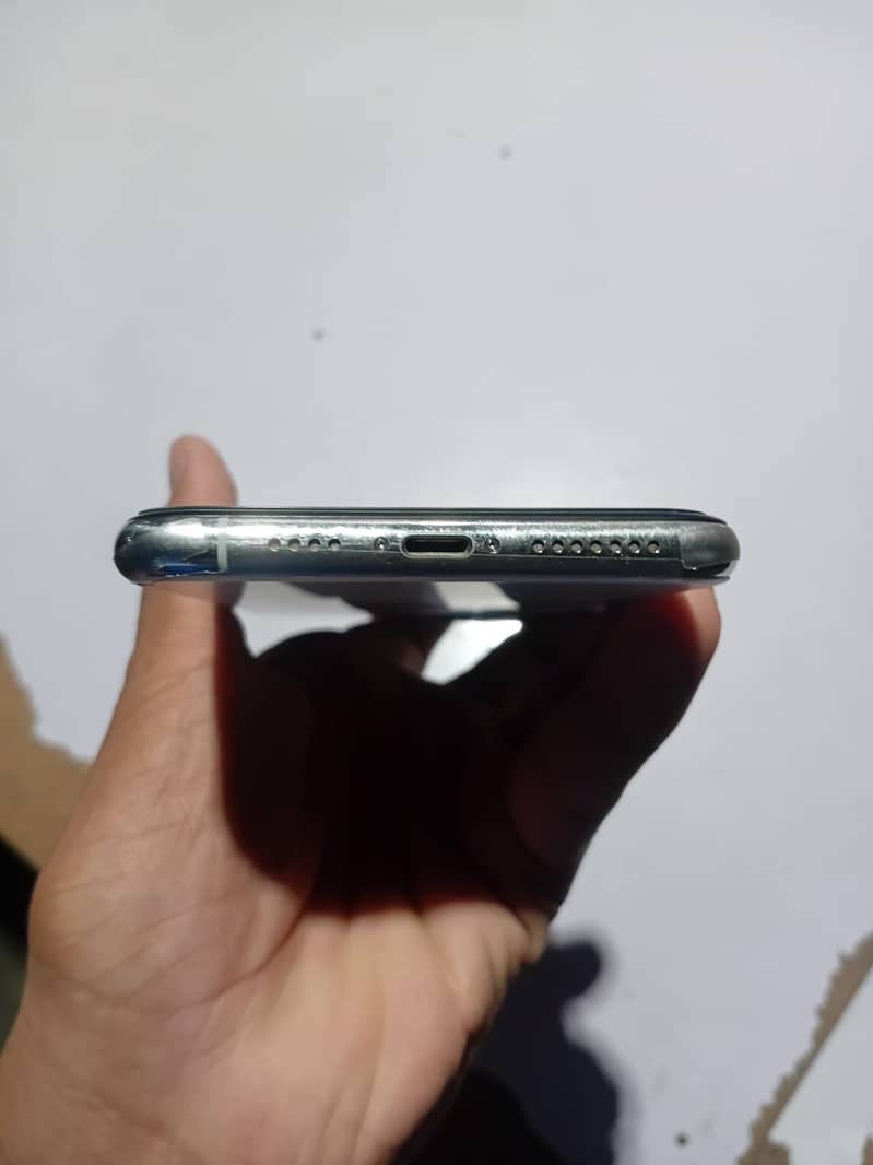 Apple iPhone 11 Pro Max 5
