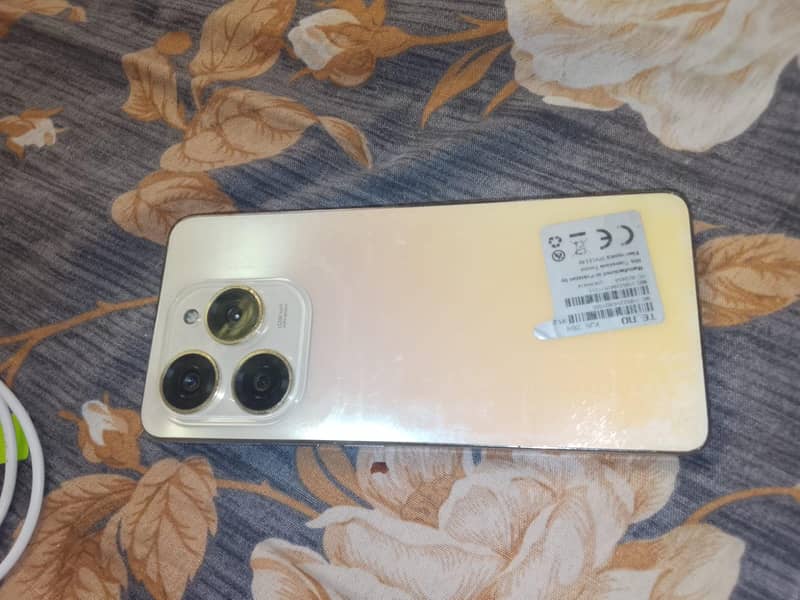 Tecno Spark 20 Pro 1