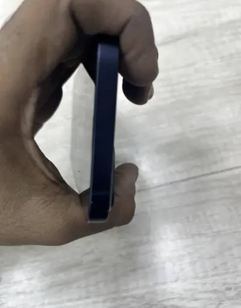 Apple iPhone 13 0