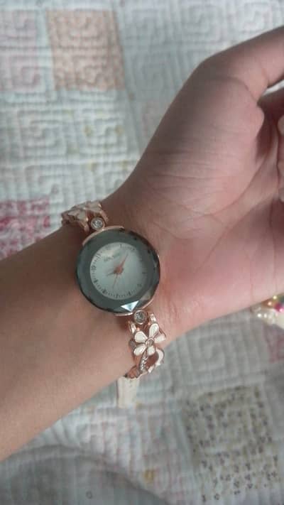 SOUSOU ladies watch - rose gold flower chain