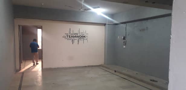 Office Available For Rent in Commercial Market Satellite town