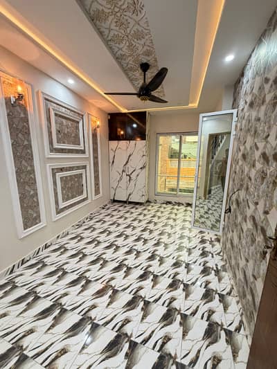 03 Marla 1st and 2nd Brand New Upper Portion Available For Rent (Supertown)