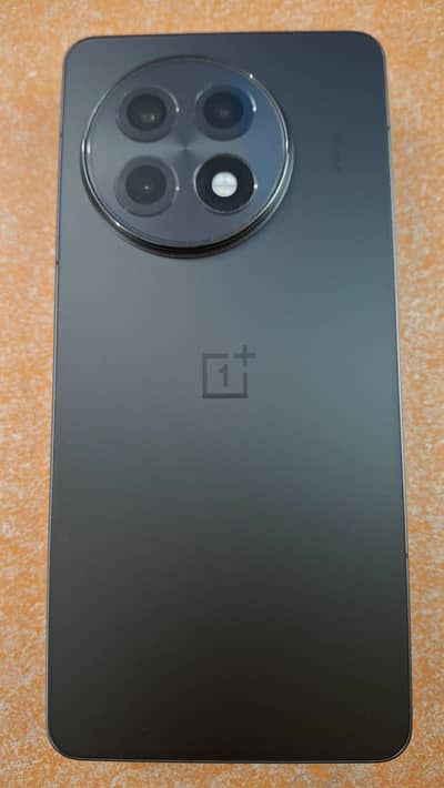 One Plus Ace 5 (13R) 12gb/256gb