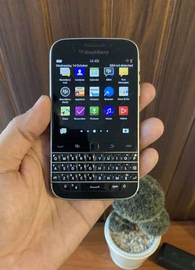 BlackBerry Classic – PTA Approved 4G LTE | Classic QWERTY Smartphone