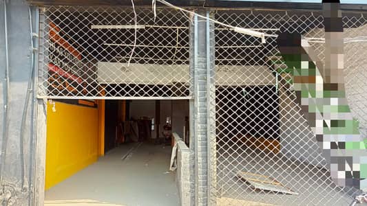 Shop For Rent in Shalimar near shalamar bagh On main hot rushi location khokhar chok Best for Brand pharmacy and juice and ice cream se this is very hot location Offer for A client