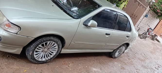 Nissan Sunny 1999