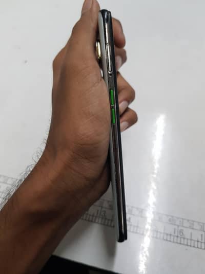 OPPO F11 8 256 dubl sim pta panl chng tuch bark chlna ma koi masl ni