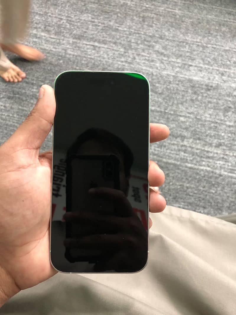 Apple iPhone 14 Pro 0