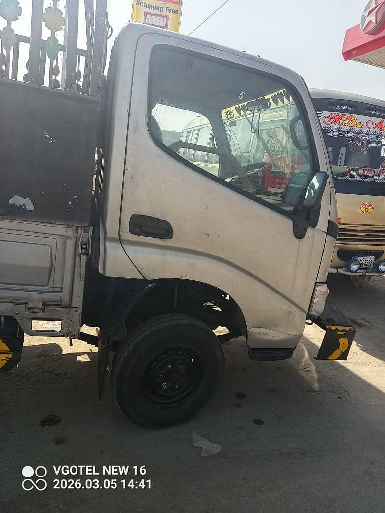 Toyota Dyna 1