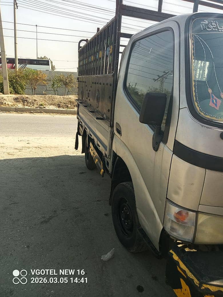Toyota Dyna 2