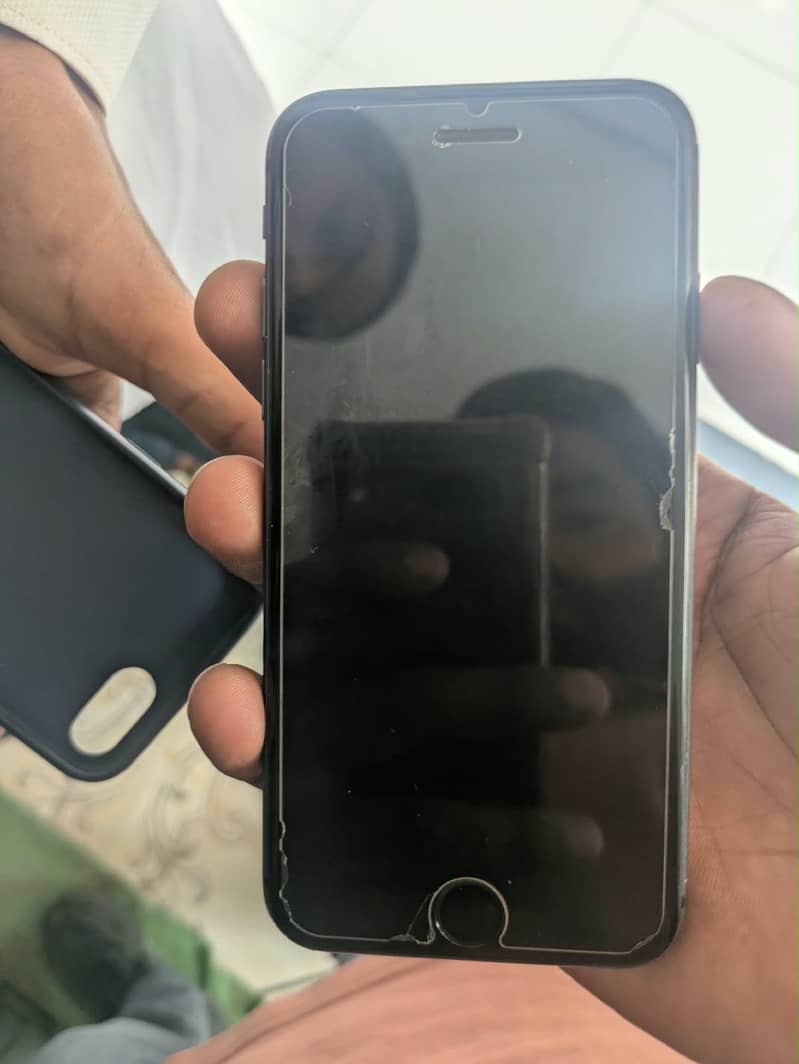 Apple iPhone 8 0