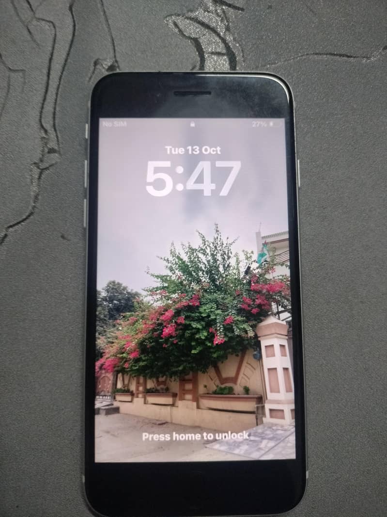Apple iPhone SE 128 gb battery health 77 all ok 0