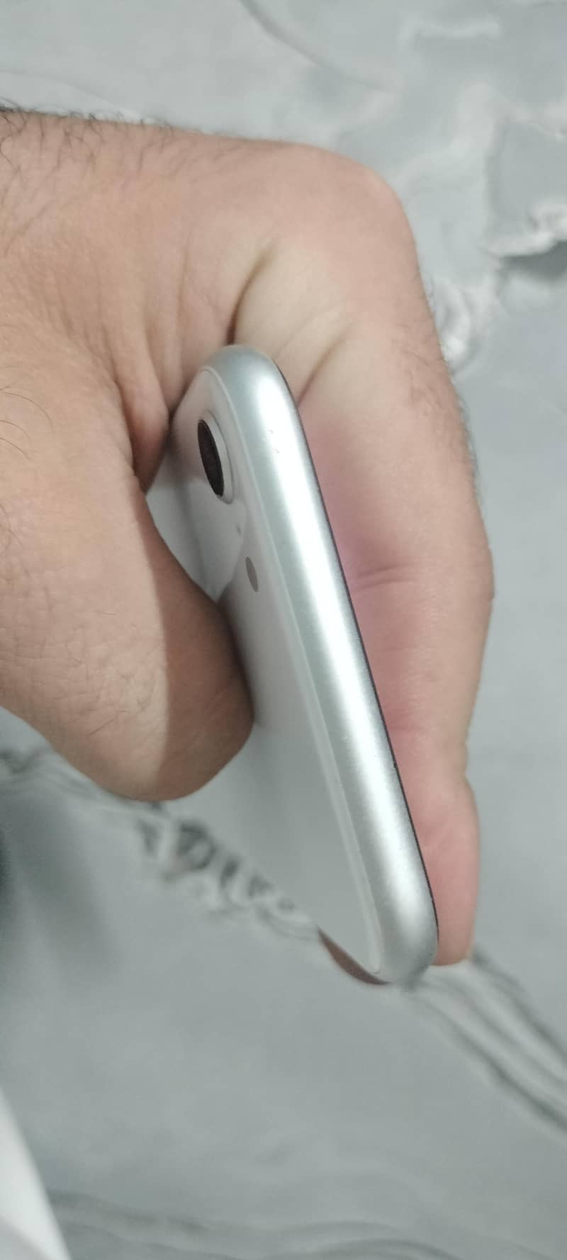 Apple iPhone SE 128 gb battery health 77 all ok 3