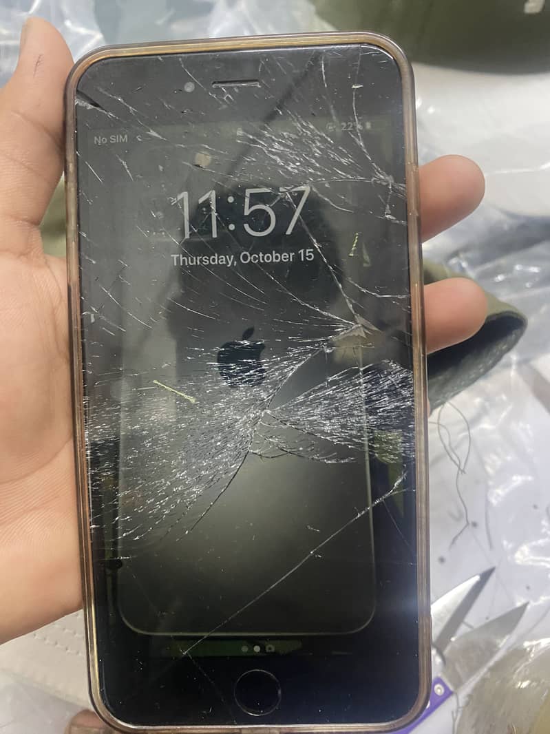 Apple iPhone 6S Plus 2