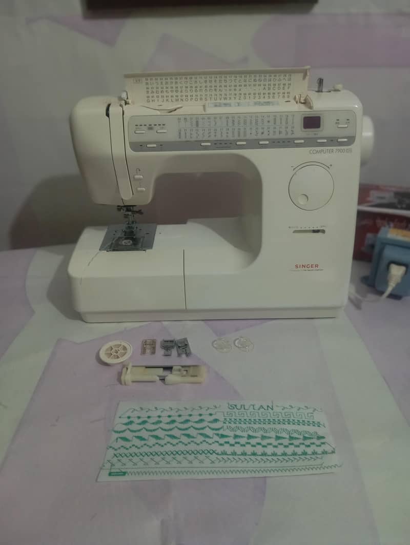 singer computer 7900 DX machine 1