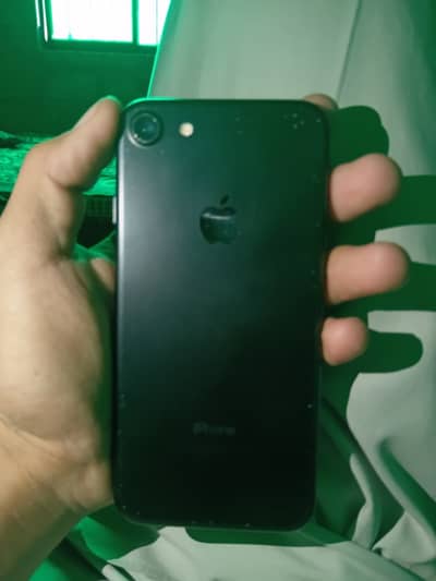 Apple iPhone 7