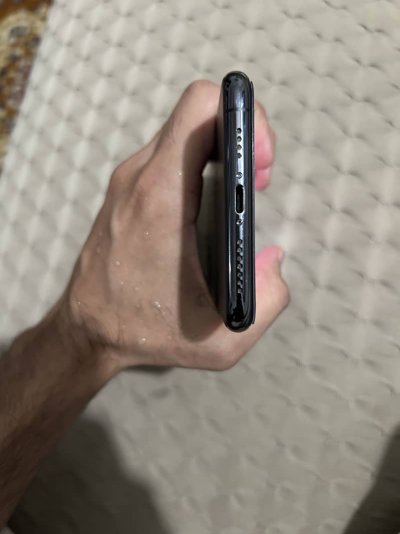Apple iPhone 11 Pro Max 5
