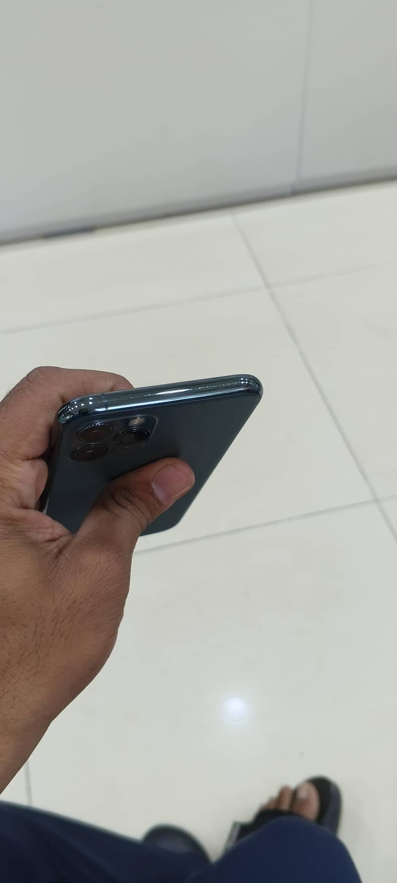 Apple iPhone 11 Pro 4