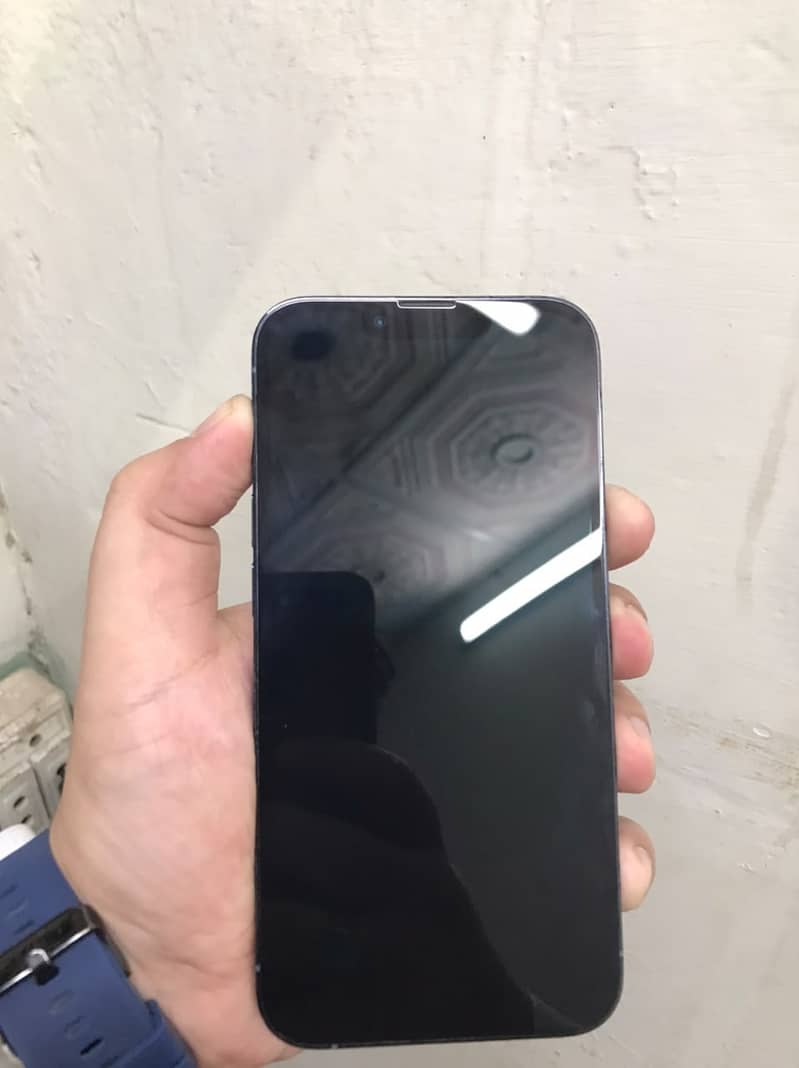 Apple iPhone 13 Pro 1