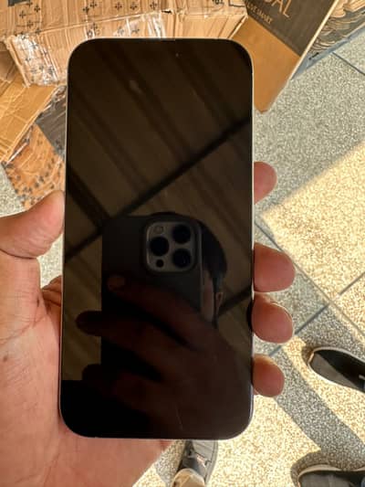Apple iPhone 16 Pro Max