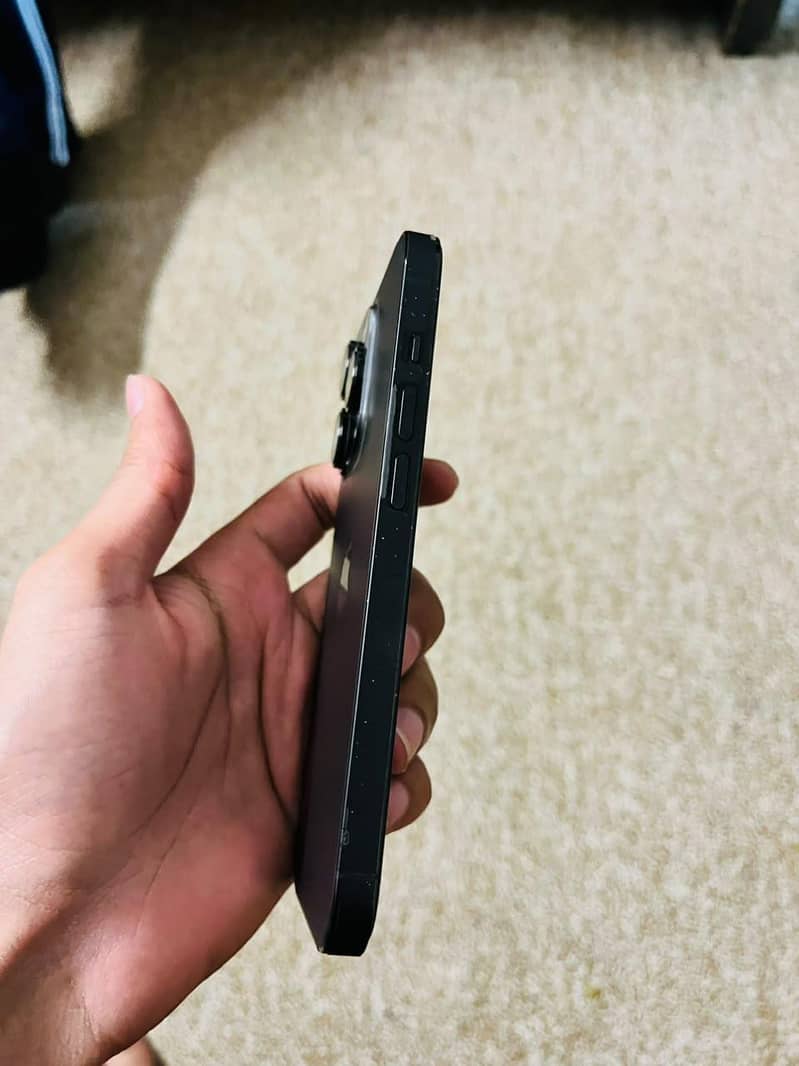 Apple iPhone 14 Pro 1