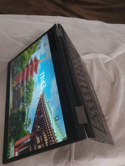 Lenovo thinkpad 390 yoga 8/256 urgent sale