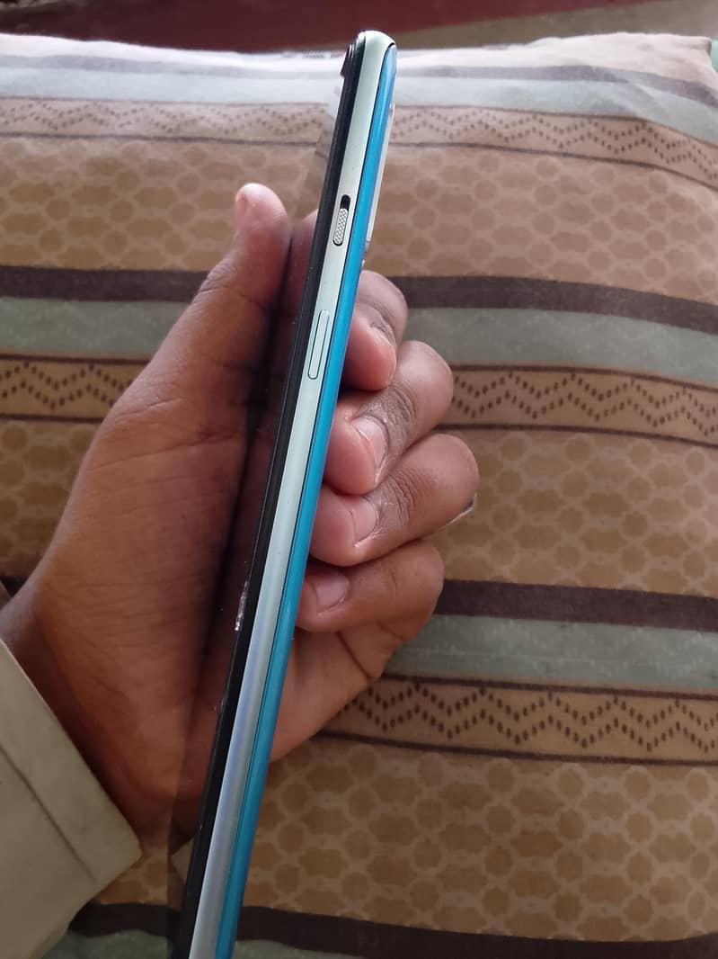 One Plus 8T 4