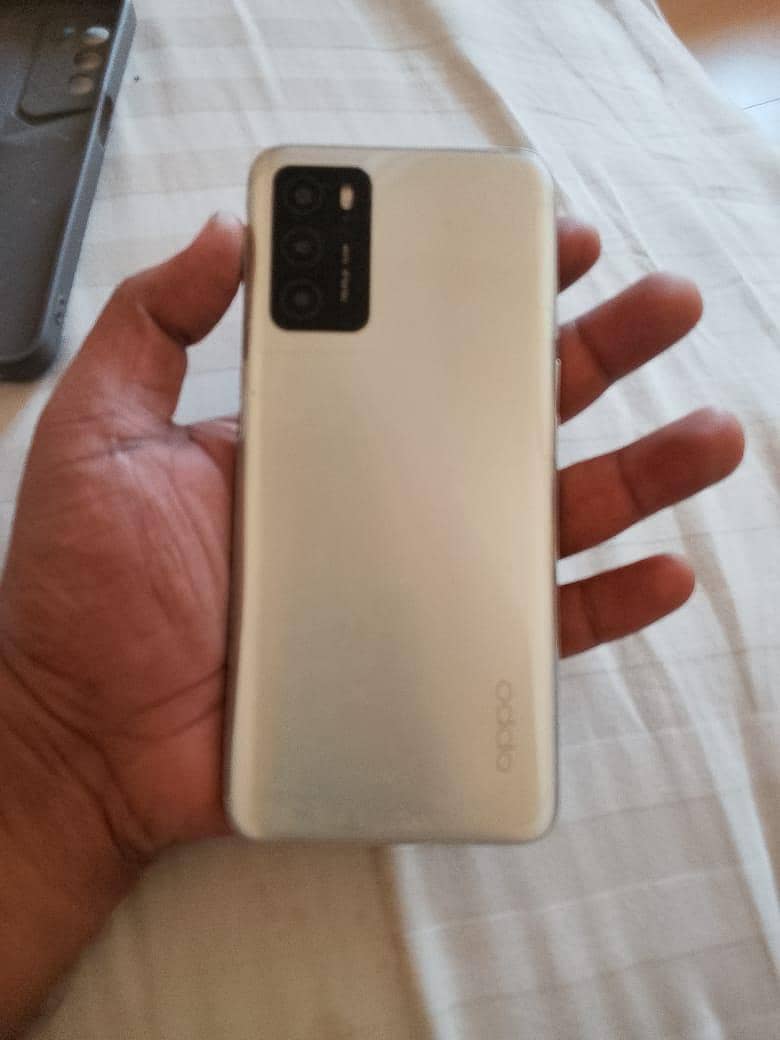 OPPO A16 0