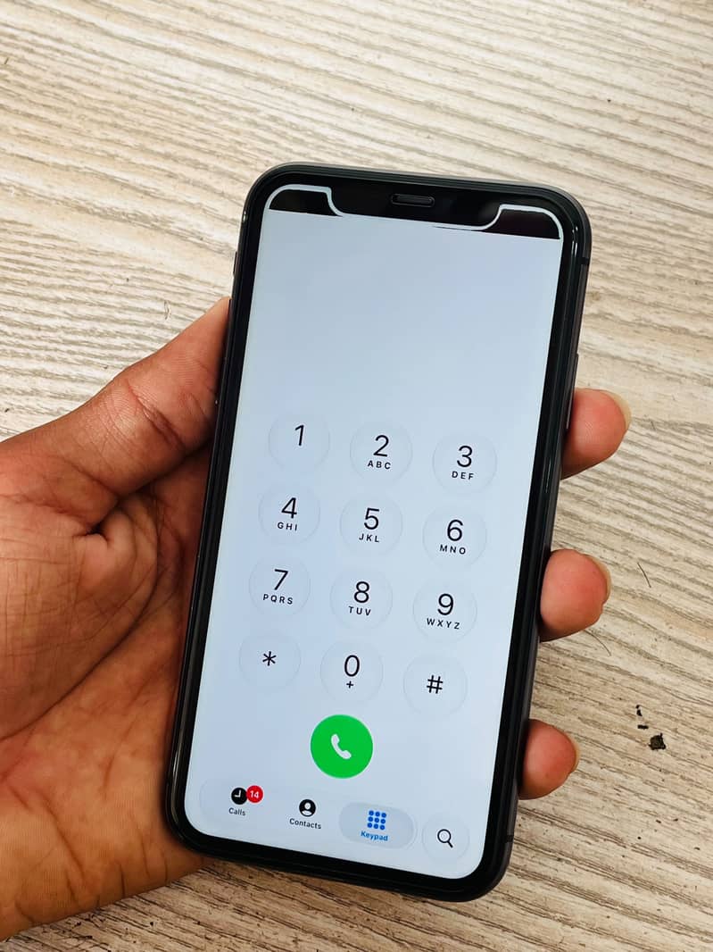 iPhone 11 4