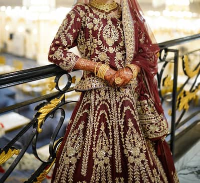 Heavy Bridal Lehenga with Shirt & Dupatta – One Time Used