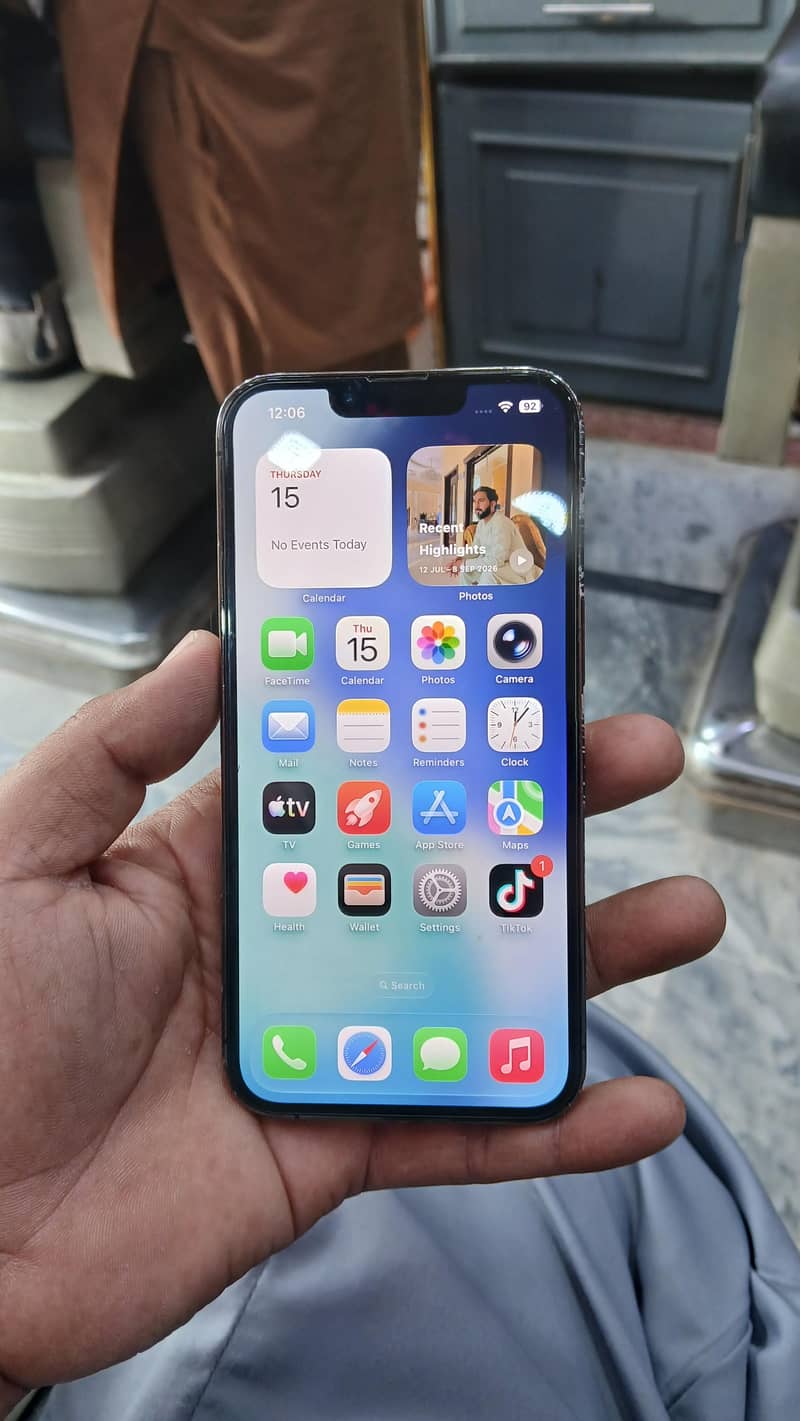 Apple iPhone 13 Pro 0