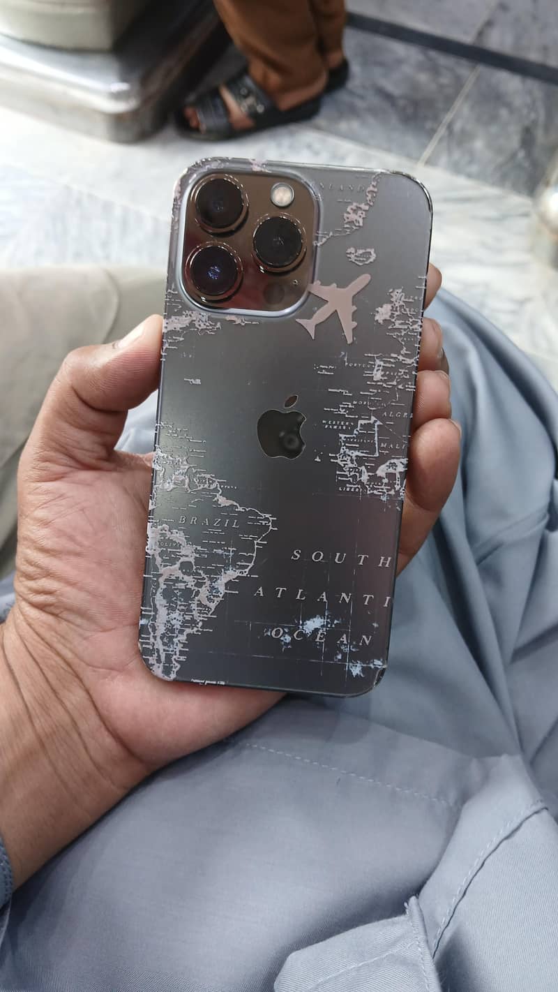 Apple iPhone 13 Pro 3