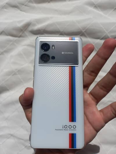 Vivo iQOO 9 pro | whatsapp | 03340431310 |
