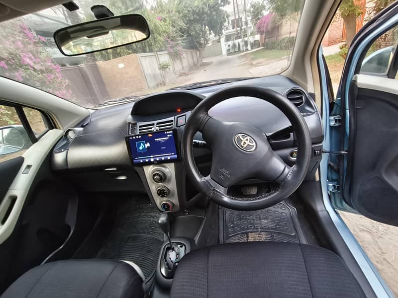 Vitz 2007/12 4