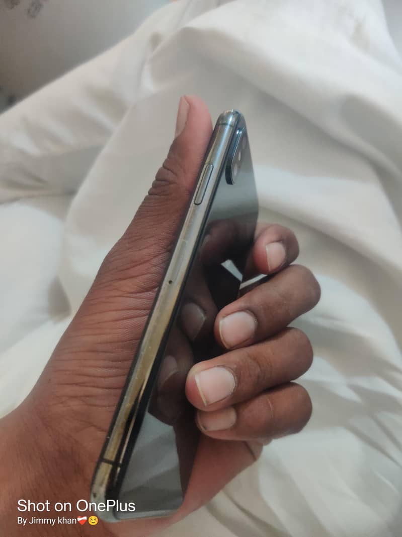 Apple iPhone X 2