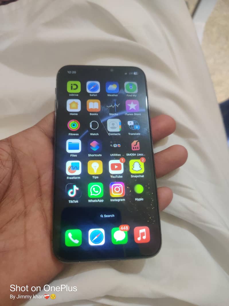 Apple iPhone X 5