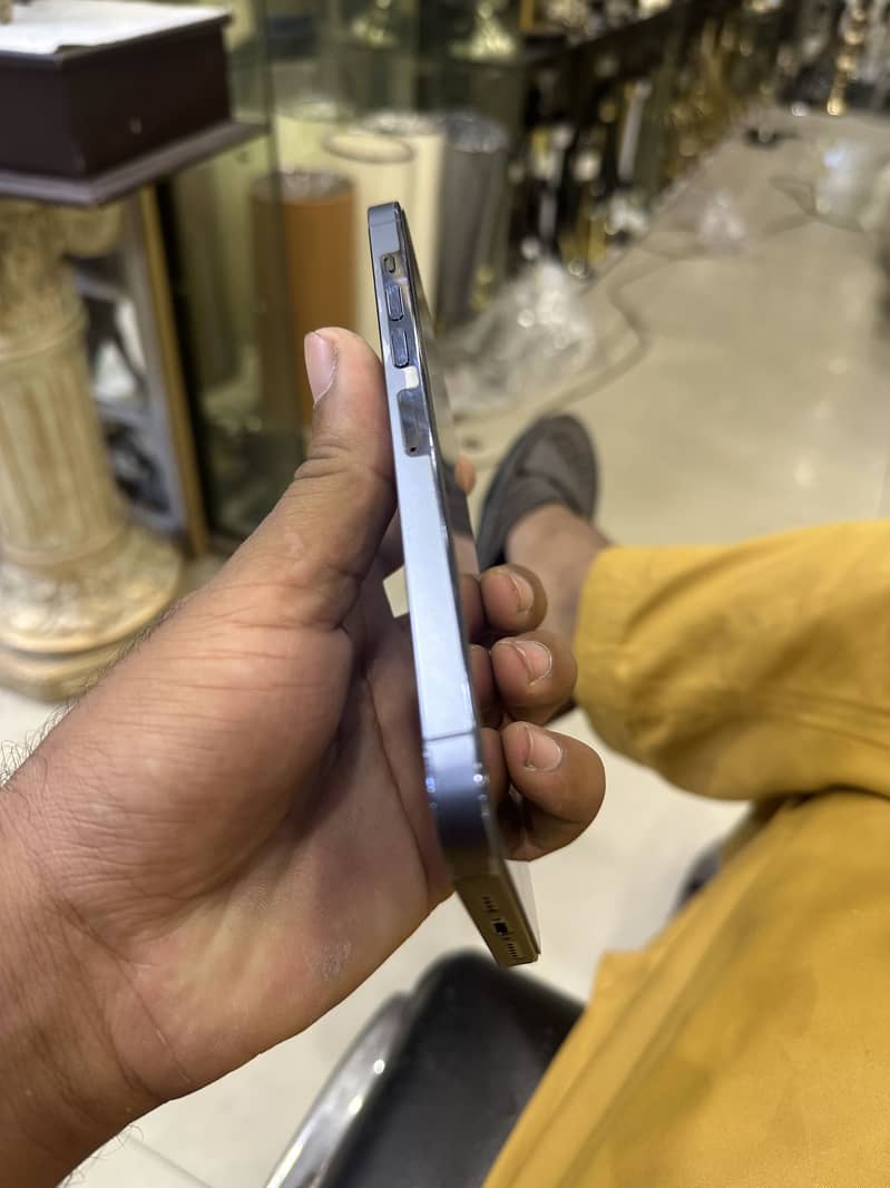 Apple iPhone 13 Pro Max 7
