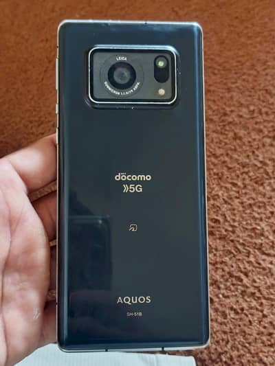 Sharp Aquos Zero6