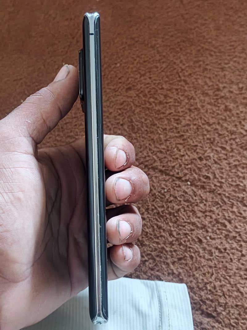 Sharp Aquos Zero6 2