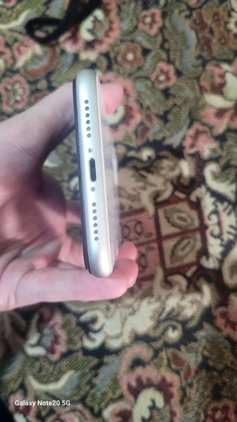 Apple iPhone 11 2
