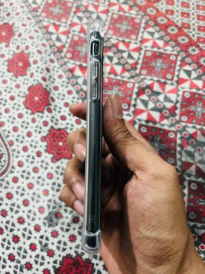 Apple iPhone SE