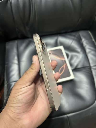 Apple iPhone 16 Pro Max