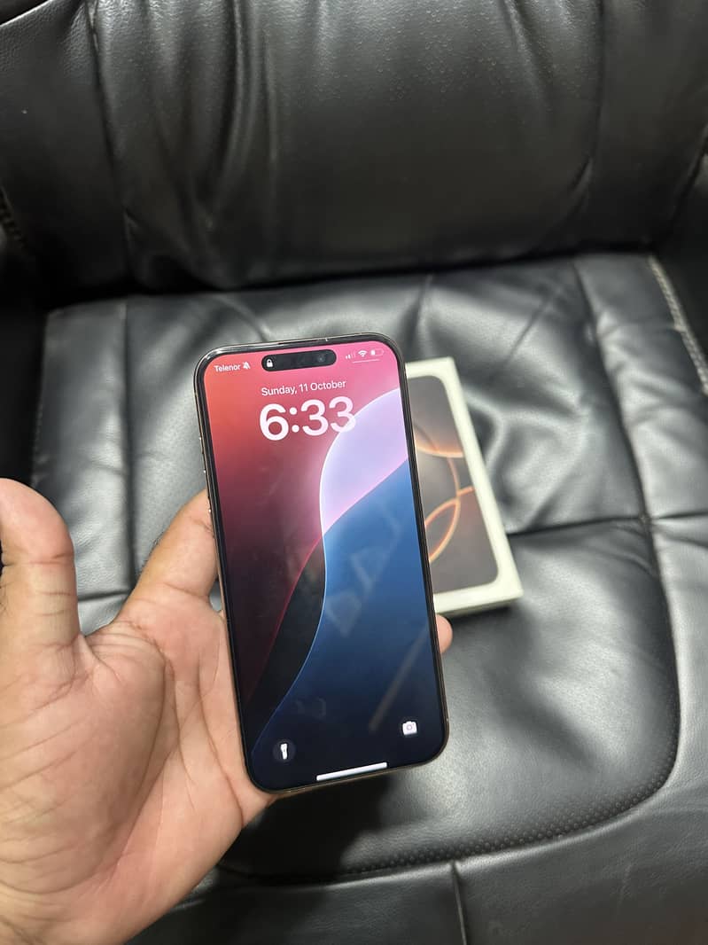 Apple iPhone 16 Pro Max 7